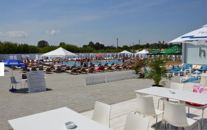 Amenajare Piscină și Spații Adiacente la Complex Hydro, Blaj