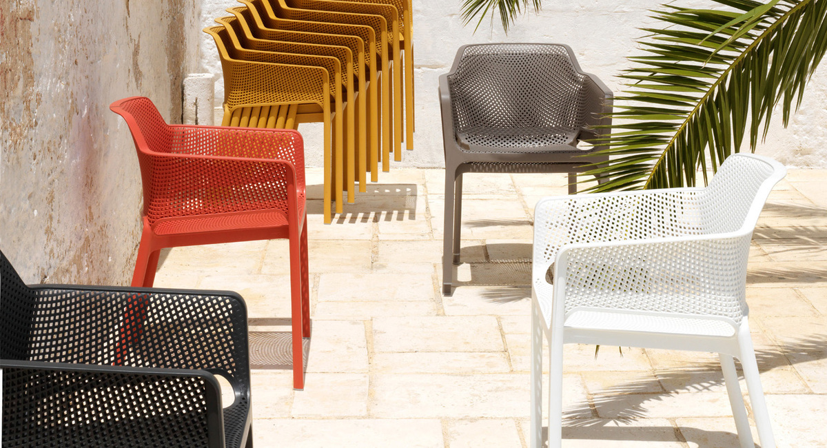 Scaunul Net: Mai mult decât o piesă de mobilier pentru terasă