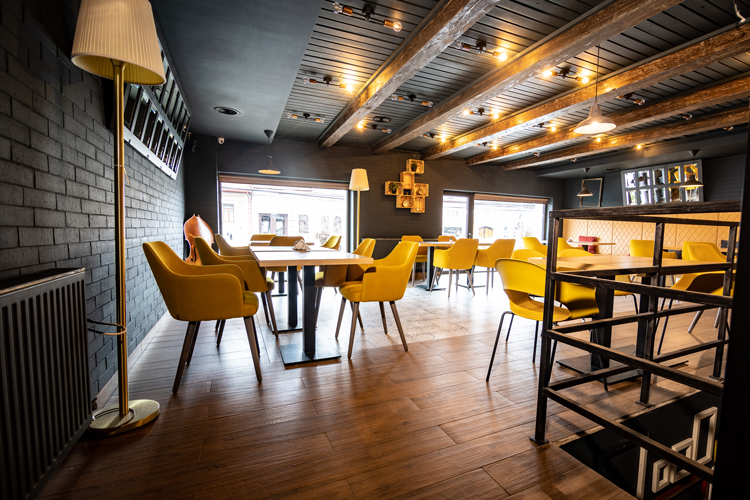 scaune cafenea